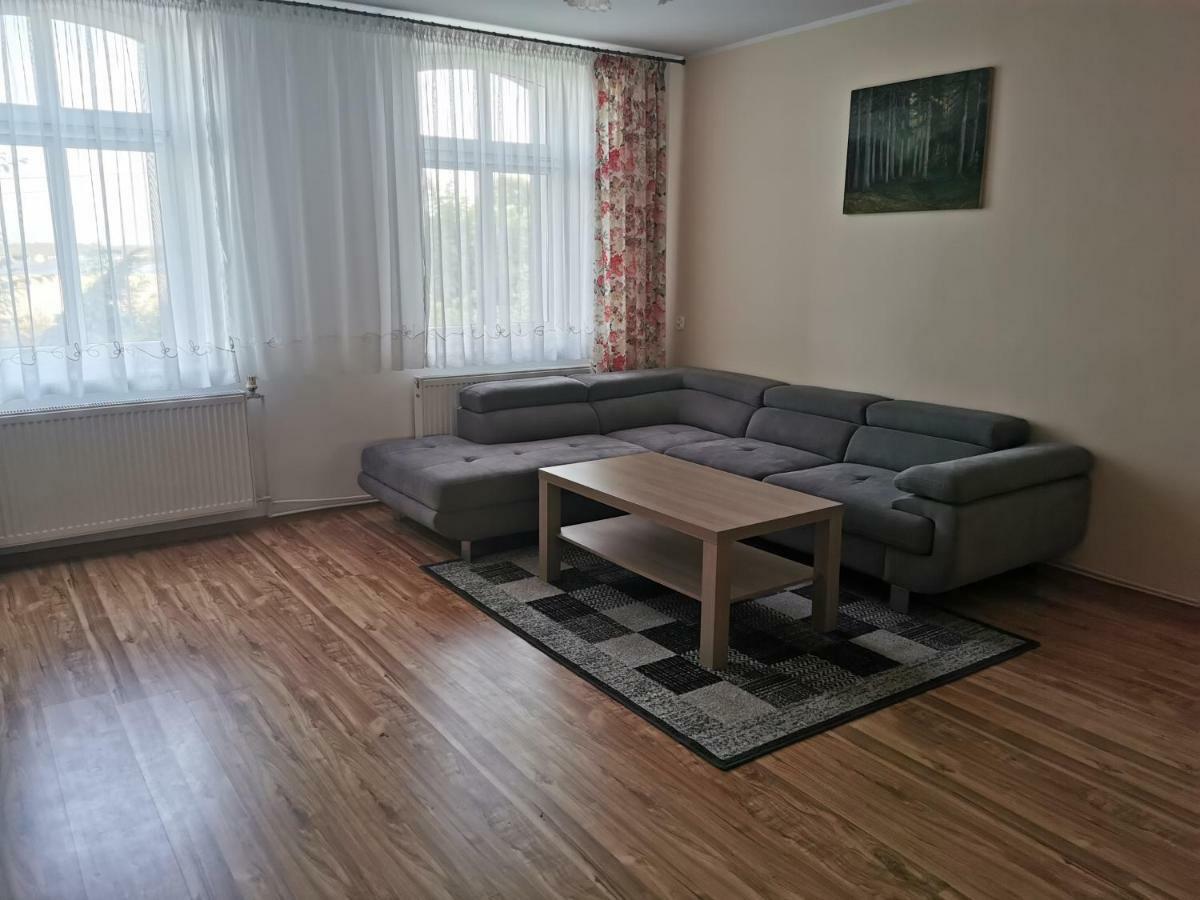 Apartament Nr 3 W Starym Nadlesnictwie コシチェジナ エクステリア 写真